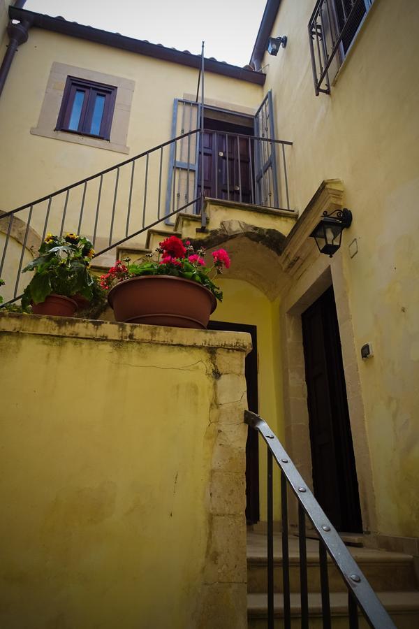 Bed and Breakfast Bb Opera Dei Pupi Syracuse Exterior foto